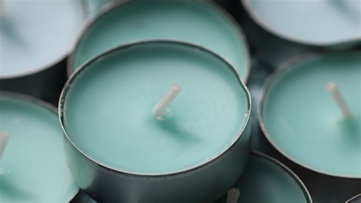 Turn candle tin scraps into stunning DIY flower decor