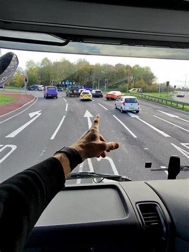 This happened during my HGV training #hgvtraining #police #drivinglife