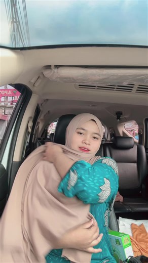 Caca Irsa Live: Uninhibited Moments and Viral Videos