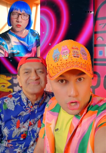 SE ACERCA LA HORA! 💘 Para poder descubrir que macho tendrá escondido la vecina en su casa 🤭 Te esperamos en el teatro para que tú también lo descubras 🎭 CAZANDO A CUPIDO 💘 (Un San Culetin de película) LA VECINA , LA TITA Y GENARO 📍: TEATRO LAS CÁMARAS 🗓️: 13 - 14 - 15 de FEBRERO 🕦: 20H30 🎟️: tus entrad*s en @meet2go