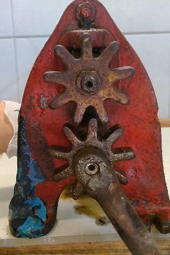 66K views · 771 reactions | Super Rust Old Hand Wringer Restoration 1 #reels | Workshop DC | Facebook