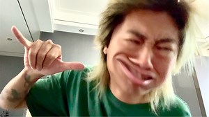 嘴巴同时发出六种声音！