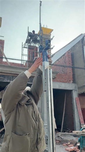 Small Elevator, Concrete Pouring Brick Lifting