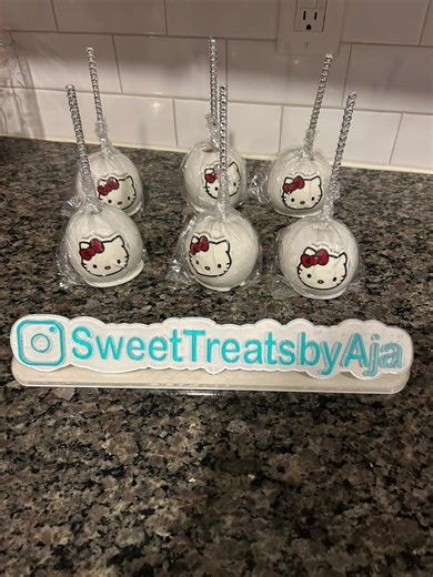Hello Kitty 1st Birthday #candyapples #candiedapples #custom #capcut #explorepage✨