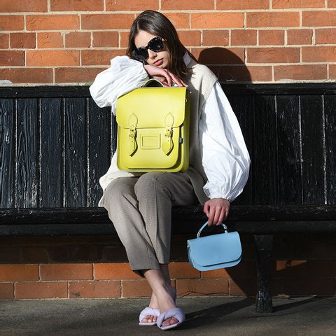 Travel: Is a handbag really easier than a backpack, or am I missing something? - Smart.DHgate – Trusted Buying Guides for Global Shoppers