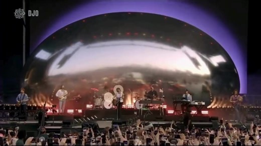 Djo en Vivo: Interpretación de 'End of Beginning' | TikTok