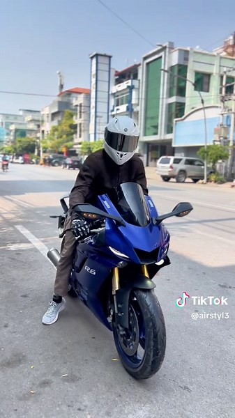 Broတို့ပဲကြည့်လိုက်တော့