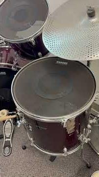 What is a Floor Tom? Let’s explore the drum set together!