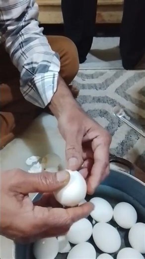 How to remove egg shell easily #eggs