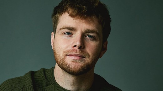 How singer Alex Warren became homeless at 18 before making life-changing hit