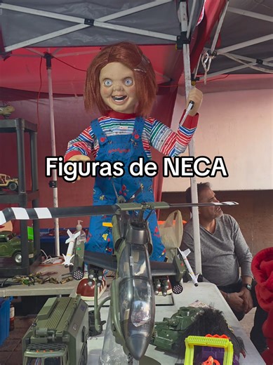 Figuras de NECA y Juguetes Coleccionables en Tianguis