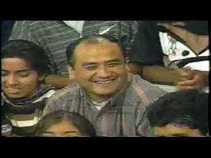 THE FRUIT VENDOR AND THE MUNICIPAL POLICE = The Street Comedians April 22, 2012