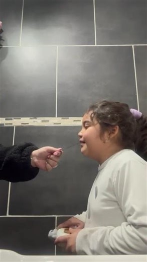 The Ultimate Baby Tooth Pulling Method — Does It Work? 🦷🚀 #shorts