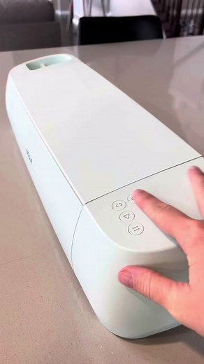 DIY Cricut Baby Shower Gift Ideas | Easy Homemade Baby Gifts