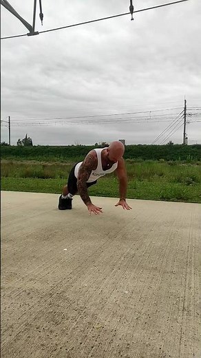 Pompe explosive (explosive push-up)
