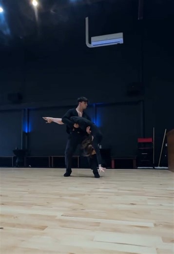 mi gente @Reggie Valdez #ballroom #latin #partner #dance | dance with partner