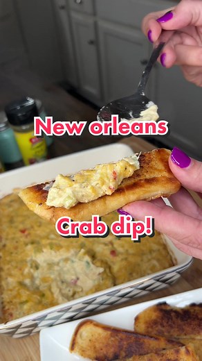 I made friends with the bartender and got this recipe… they made with crawfish but i didnt have here! But it tasted nearly the same! So darn delish! 12 oz. of lump crab meat (I used two Bumblebee 6 oz. cans) drained 1-2 tbsp. of olive oil 1 stalk of celery chopped very finely 1/4 of a green bell pepper chopped very finely 1/2 of a small onion chopped very finely 2 tbsp. of pimento 1 tbsp. of Joe’s Stuff Bayou Blend seasoning 8 oz. of cream cheese 1/2 cup of mayonnaise Cajun Dippers: Ciabatta bre