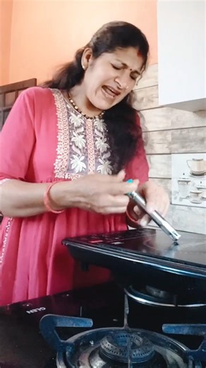 Tom& Jerry🍓 Husband Wife & Gas🤣 #funny #shorts #ytshorts #husbandwife #geetakandpal777 #viralvideo