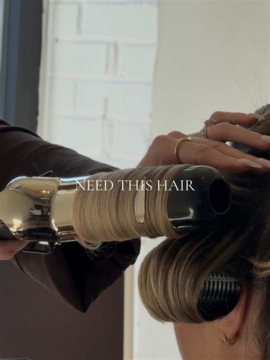 Stunning Hair Tutorial with Jade Anna