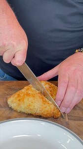 A classic Chicken Cordon Bleu in the Airfryer You cannot go wrong with this classic recipe prepared in the air fryer! so tasty, crispy and packed with flavours, a must for midweek dinner or weekend easy entertaining recipe... check the recipe on www.kevindundon.com . . . #kevindundondaily #kevindundon #kevindundonrecipe #ireland #irishchef #foodlover #foodpics #food #irelandtourism #dailyfood #easyrecipes #fyp #yummy #recipeoftheday #explore #wexford #wexfordireland #foodie #explorereels #explor