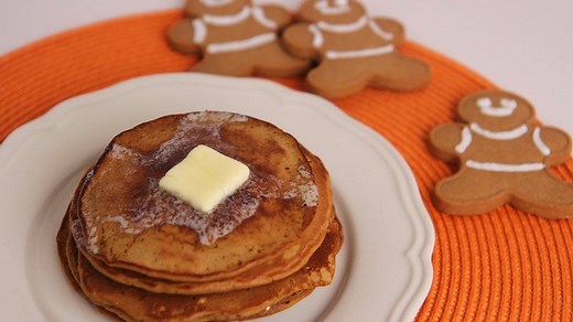 These gingerbread pancakes are perfect for your overnight guests this holiday! Recipe: 1-3/4 cups of flour 1 tsp of Baking Powder ¼ tsp of Salt ½ tsp of Baking Soda ¼ cup of Molasses 1 cup of Whole Milk ½ tsp of Ground Ginger 1 tsp of Cinnamon 2 Eggs ¼ cup of Sour Cream 2 tsp of Unsalted Butter, melted ¼ tsp of Lemon Zest Process, 1) In a large bowl, mix together the flour, baking powder, salt, baking soda, ginger and cinnamon. Set aside. 2) In another bowl, whisk together the milk, molasses, eg