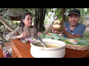 One Lunch That Real Taste Of Khmer Food! Romdoul Village Restaurant is like an ancient village.