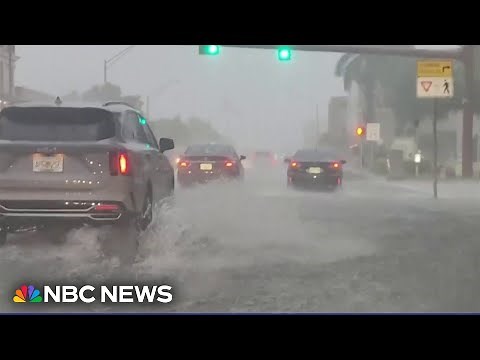 Heavy rain leads to flash floods across south Florida