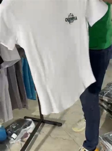 بلاش بلاش عروض التحطيم شرط الفحص تيشرت شبابي رجالي موديلات خامات فول فانيله بارد فول ليكرا خامه فول ٦ الوان مختلفة وستاندرات قياسات m L xl xxl نظام درزن مشكل الوان قياسات السعر بلاش سعر الدرزن ٢٥ الف فقط 12 قطعه للطلب مراسله الصفحه يوجد توصيل كافه المحافظات العراقيه سعر التوصيل5000 فقط