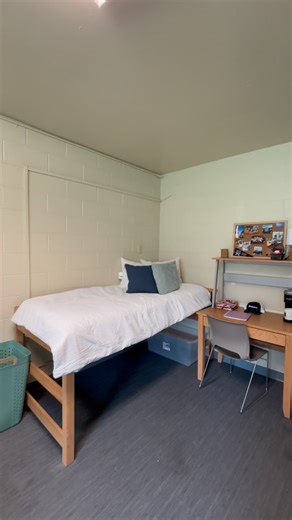 Charleston Southern Admissions on Instagram: "DORM TOUR! We have gotten SO many requests/questions about DORM LIFE!!!! We hope this gives some clarity! All of our dorm buildings across campus have a similar layout, & include similar furniture featured in this video! We encourage you to visit our website to check out our RES LIFE page for dimensions and additional info!💛💙"