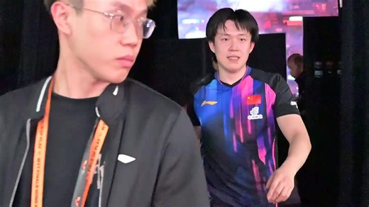 【舞台裏】王楚欽 勝利後バックヤード 全日本王者・松島輝空に大逆転勝利｜WTTファイナルズ香港2025