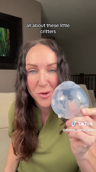 On my last video about the Haakaa silicone breast pump a lot of people talked about the Haakaa Ladybug! So here’s some info on it - biggest difference is it’s not a breast pump it’s a breast milk collector 🐞 you are going to collect your breast milk either all day long or on the opposite side that your are feeding your baby on! And @haakaanz wants to give one of you a Ladybug milk collector of your own too ♥️ #breastfeedngjourney #breastfeedingproducts #breastfeedingtip #haakaaladybug #birthtok