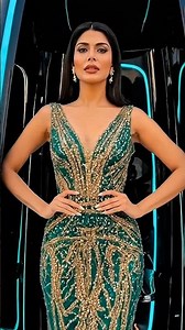 Dubai's Newest Al Barber Pod Will Shock You 😯Al Haircut Machine 3.0 ✂️ Dubai's Future Is Here!