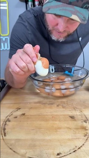 Egg Boiling Hack That Actually Works! || #food #eggs #shorts