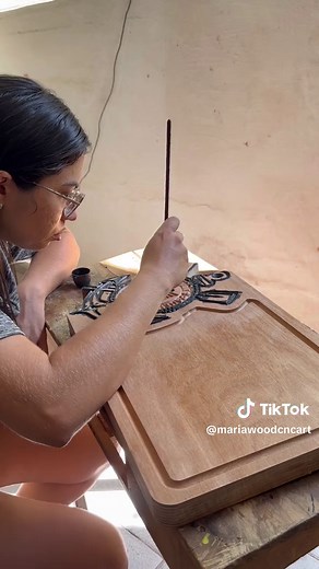 Arte e Trabalho em Madeira Utilizando CNC
