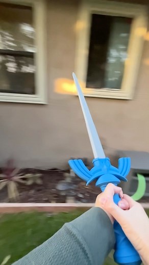 The Verge on Instagram: "3D printed telescoping Legend of Zelda Master Sword. #zelda #3dprinting #diy #tearsofthekingdom #todayimtoyingwith"