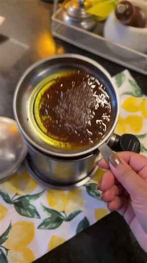Oil strainer pot🍶kitchen essential |Iamreshvi #dailyshorts #craftyliving #craftyhome
