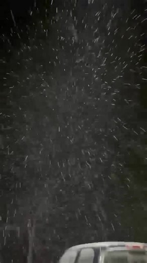 Wow, check out this light snow band passing through the Northern Outer Banks! This is in Kitty Hawk! Video: Chelsea Harris | North Carolina's Weather Authority