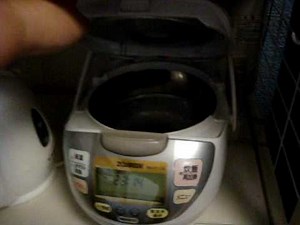 ふたが閉まらない炊飯器