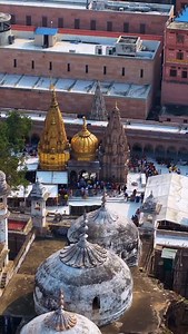 The Kashi Vishwanath Temple in Varanasi is a major Hindu temple dedicated to Lord Shiva, located on the west bank of the Ganges River. It is one of the 12 Jyotirlinga shrines, the holiest of Shiva temples, and is also known as the Golden Temple of Varanasi. The current structure was built in 1780 by Ahilyabai Holkar, the Queen of Indore. #kashi #vishwnath #temple #worldfamous #banaras #jyotirling #viral #mahadev #religion #uttarpradesh #trending | Prayagraj.vibes