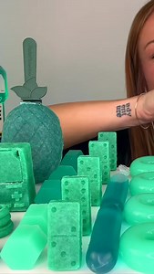 Hello! 👋🏼🤭 #asmr #satisfying #eating #asmrsounds #viral #trending #foodie #explorepage #reels #hunnibee | HunniBee ASMR