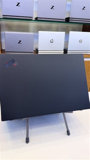 || Lenovo ThinkPad X1 Carbon Gen 8 •\tProcessor: Intel Core i7 10th Gen (up to ~4.9GHz turbo) \t•\tRAM: 16GB LPDDR3 (non-upgradable) \t•\tStorage: 512GB NVMe SSD \t•\tDisplay: 14″ (FHD / 2K / 4K options available) \t•\tGraphics: Intel UHD Integrated \t•\tBuild: Carbon Fiber (Ultra-light & premium) \t•\tWeight: ~1.09 kg (very lightweight) \t•\tBattery: Up to 10–15 hours (depends on usage) \t•\tOS: Windows 10 / 11 Pro ⸻ 🔹 Features \t•\t🔐 Fingerprint IR Face Unlock \t•\t⌨️ Legendary ThinkPad back