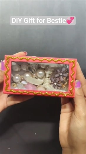 Create a Stunning Handmade Card for Your Bestie! #friendship