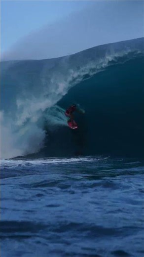 Taking on MASSIVE SOUTH WEST SWELL at Teahupo'o