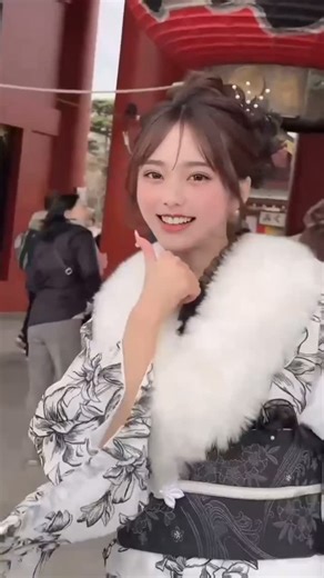 AIグラドルAyaの日常 | アイドルの日常🤗🤗 ２０２６元旦🎍初詣行って来たよー🥰🥰 | Instagram