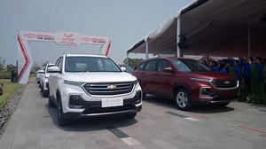 Satu Pabrik, Ini Perbedaan Wuling Almaz dengan Chevrolet Captiva