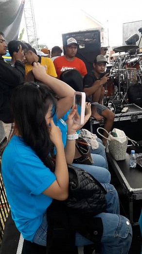 Ageng Music: Kumpulan Artis Indonesia Terbaik