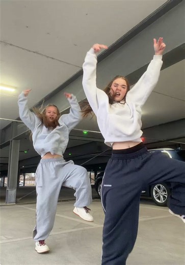 Amazing Duo Dance Challenge