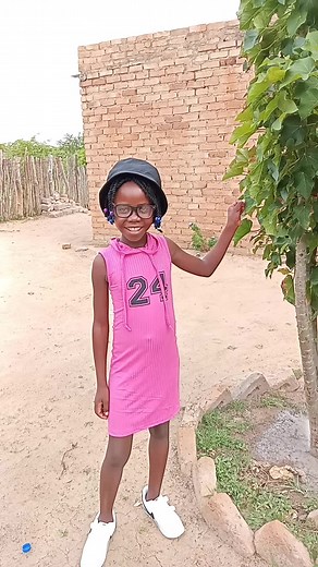 Senzeni Senzeni (@senzeni.senzeni)’s videos with Susan (feat. TK Dubia Masters) - Fortue Dawu & Allen Ndoda