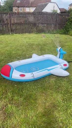 Amazing value for money 🩵 #paddlingpool #gardenfun #summertime #funtimes #tiktokmademebuyit #fyp #foryoupage❤️❤️ #kidfun #sprinkler