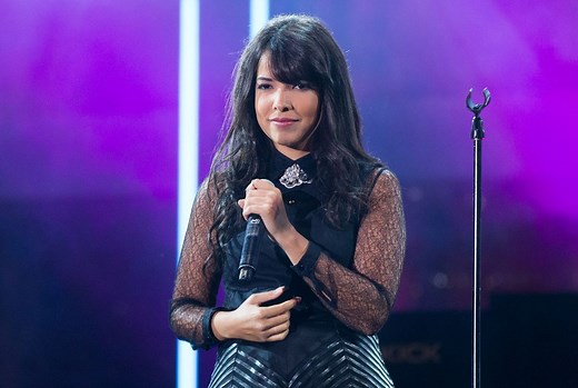 Que devient Indila, 10 ans après son tube phénomène « Dernière danse » ?
